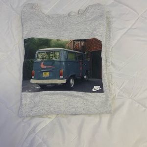 Mens oversized Nike van tshirt